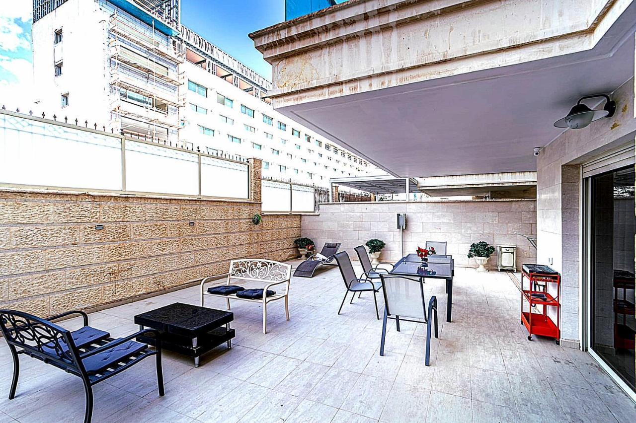 Apartamento Milana'S Deluxe With Big Patio And Pool Eilat Exterior foto